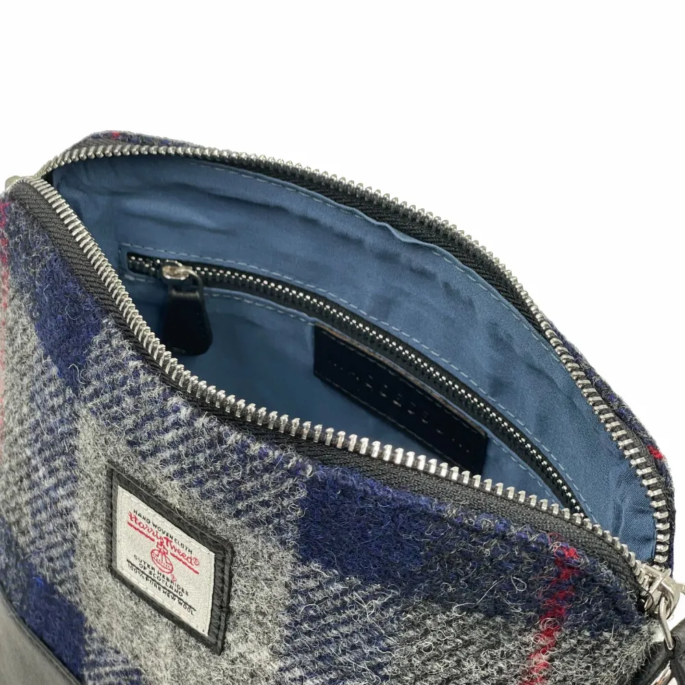 Square Shoulder Bag inside
