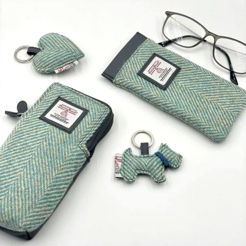 Glasses case in Harris tweed with padded microfibre lining